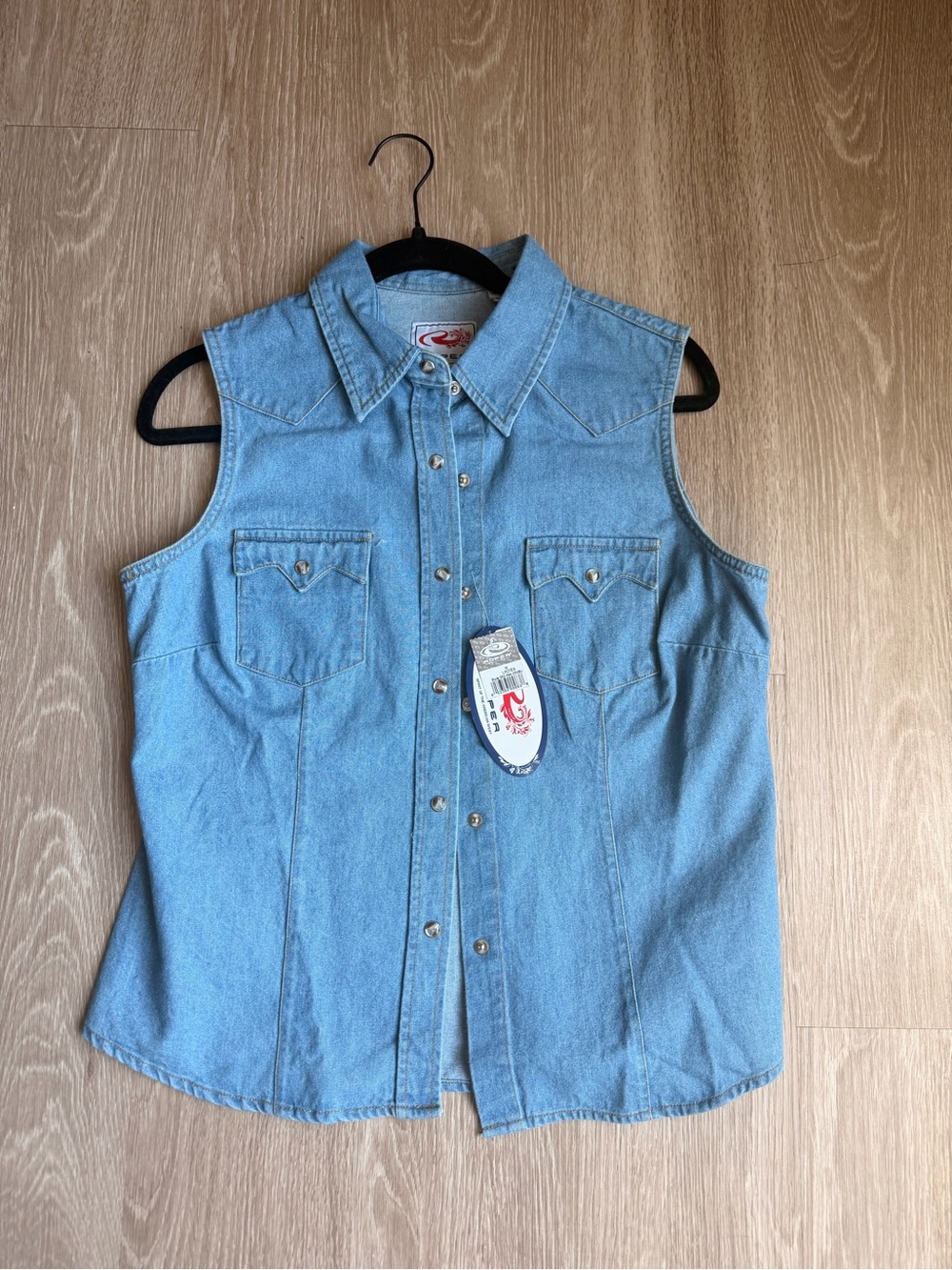 Roper Sleeveless Light Blue Denim Western Shirt - Snap Front NEW WITH TAGS